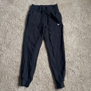 Women black nike sweats (highwaisted)